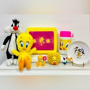 Looney Tunes Tweety Bird & Sylvester 8 Piece Lot